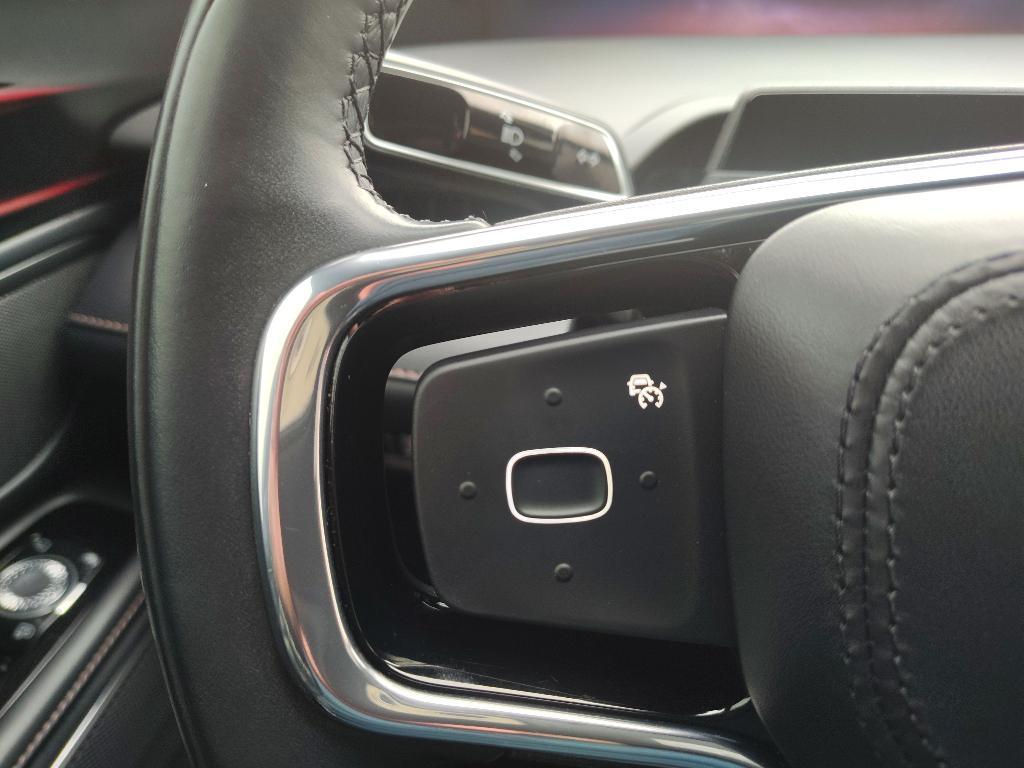 used 2025 Lincoln Nautilus car, priced at $53,991