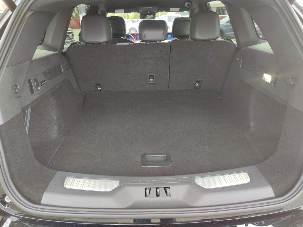 used 2025 Lincoln Nautilus car, priced at $53,991