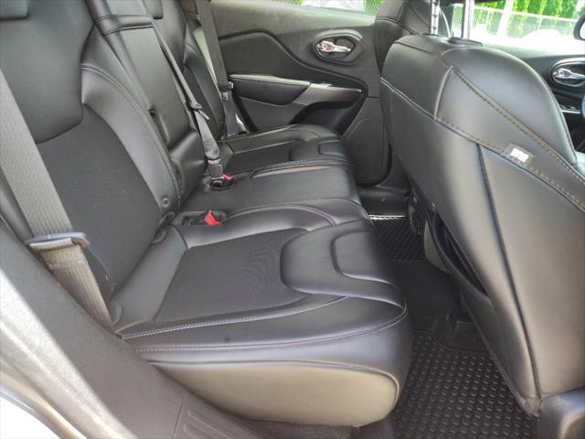 used 2019 Jeep Cherokee car, priced at $15,996