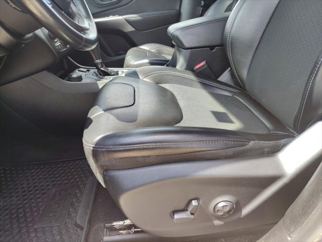 used 2019 Jeep Cherokee car, priced at $15,996