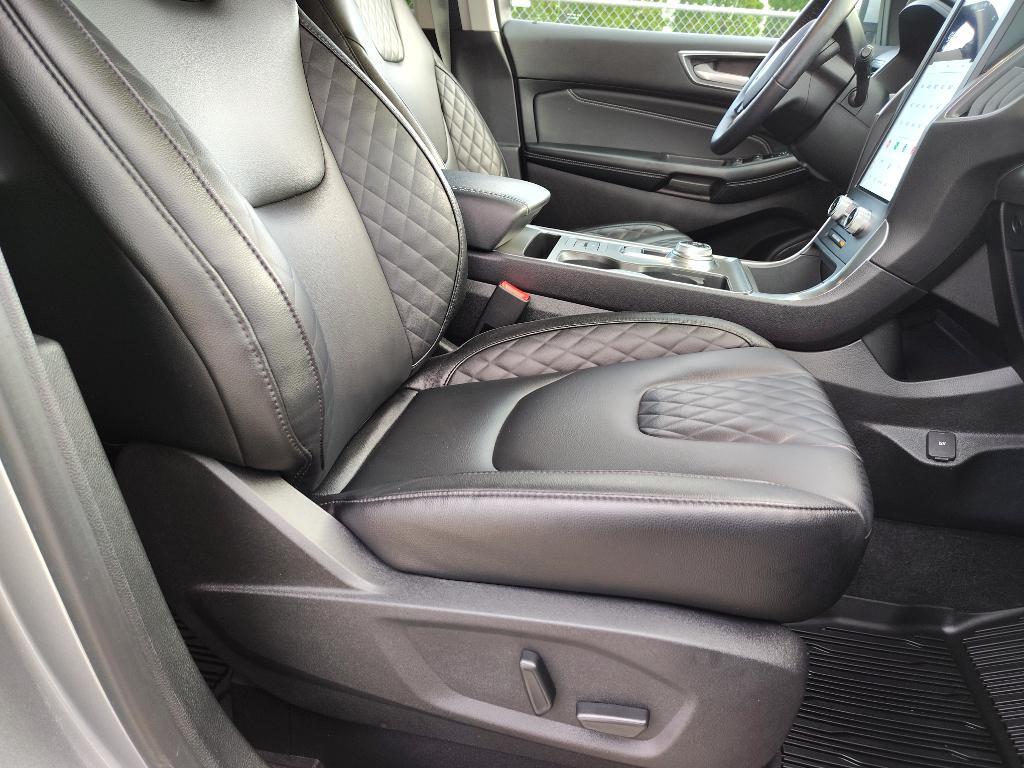 used 2024 Ford Edge car, priced at $34,589