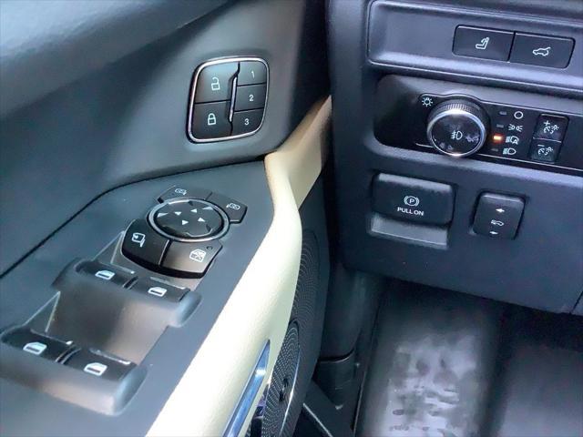 used 2023 Ford Expedition car, priced at $60,993