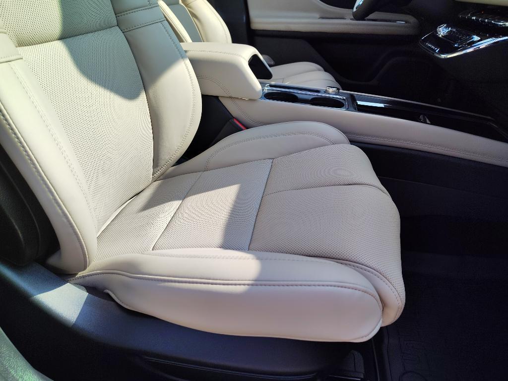 new 2025 Lincoln Corsair car, priced at $59,635