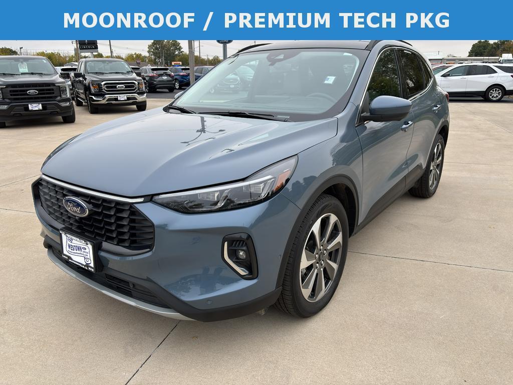 used 2023 Ford Escape car, priced at $29,990