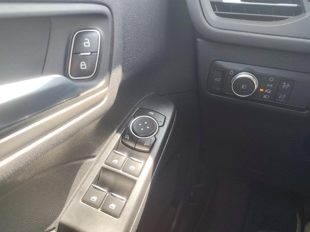 used 2022 Ford Escape car, priced at $24,997