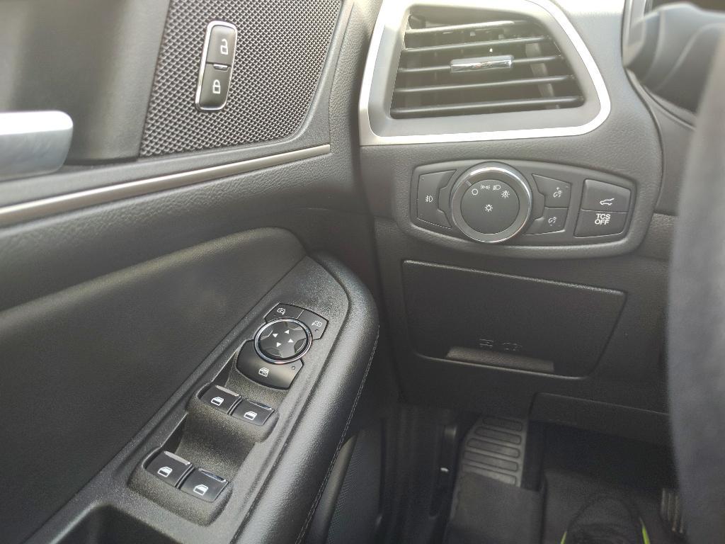 used 2022 Ford Edge car, priced at $26,997