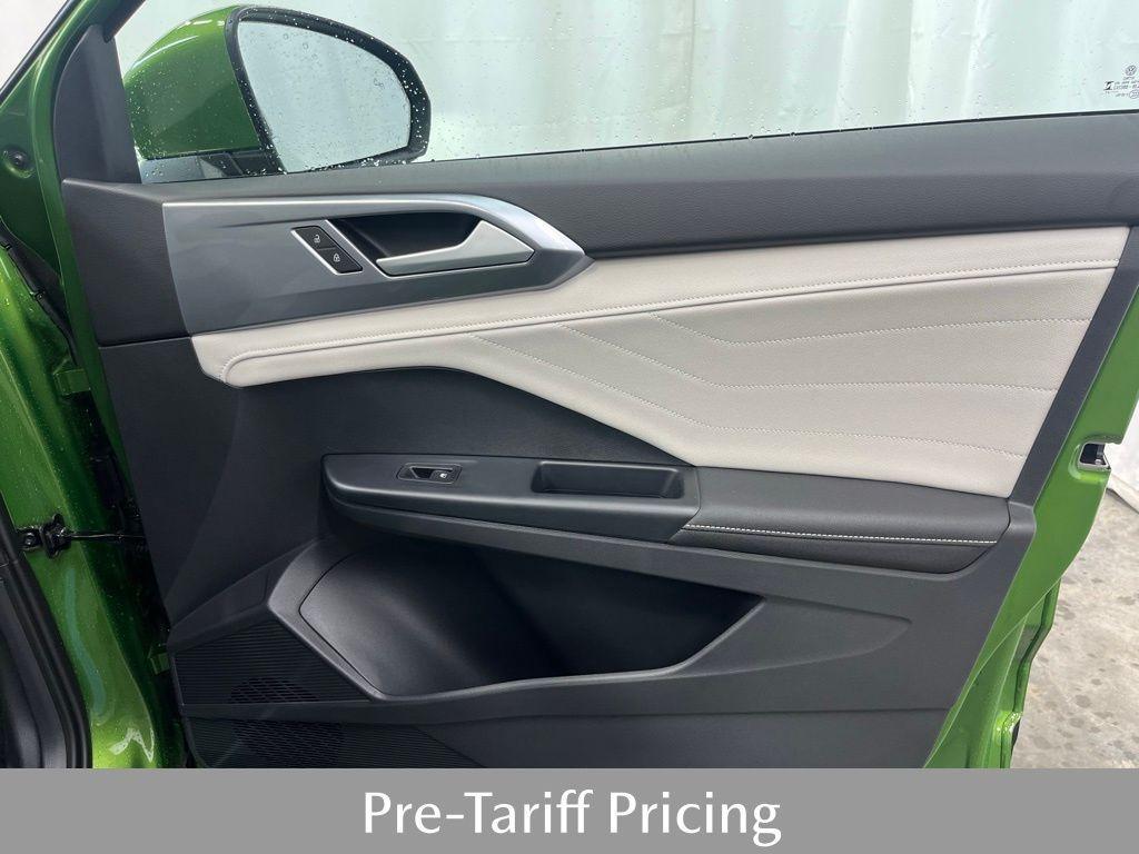 new 2025 Volkswagen Taos car, priced at $36,093