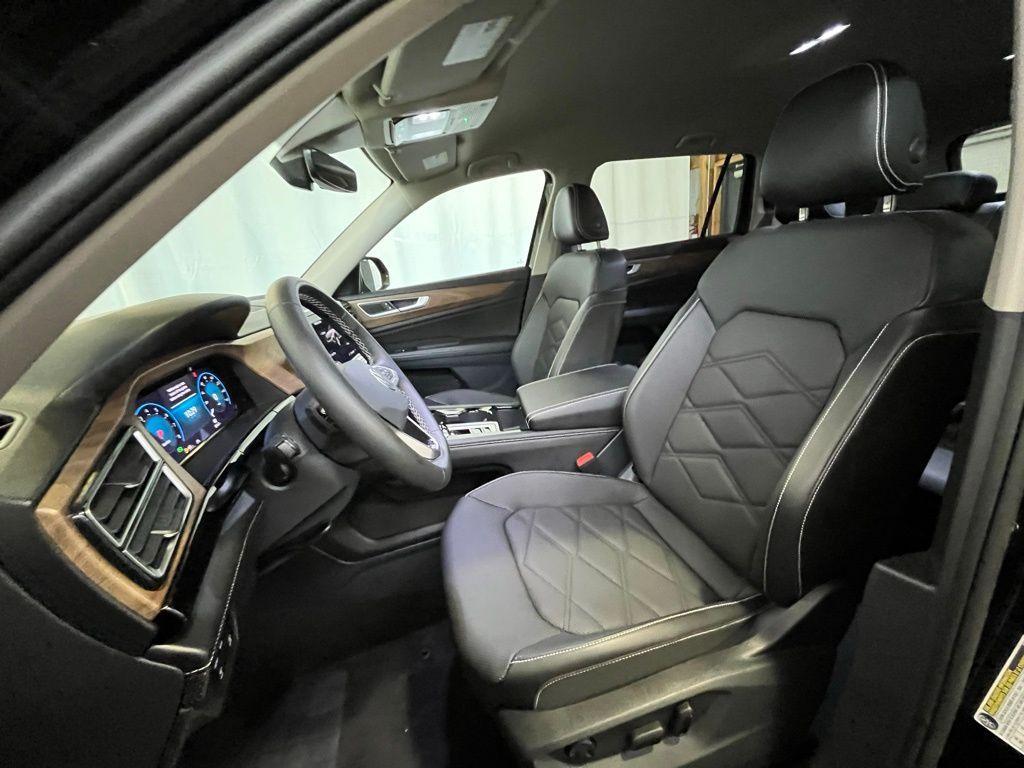 used 2024 Volkswagen Atlas car, priced at $39,991
