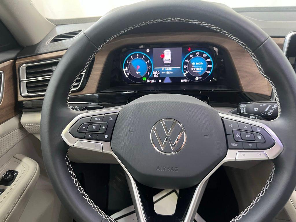 used 2024 Volkswagen Atlas car, priced at $36,991