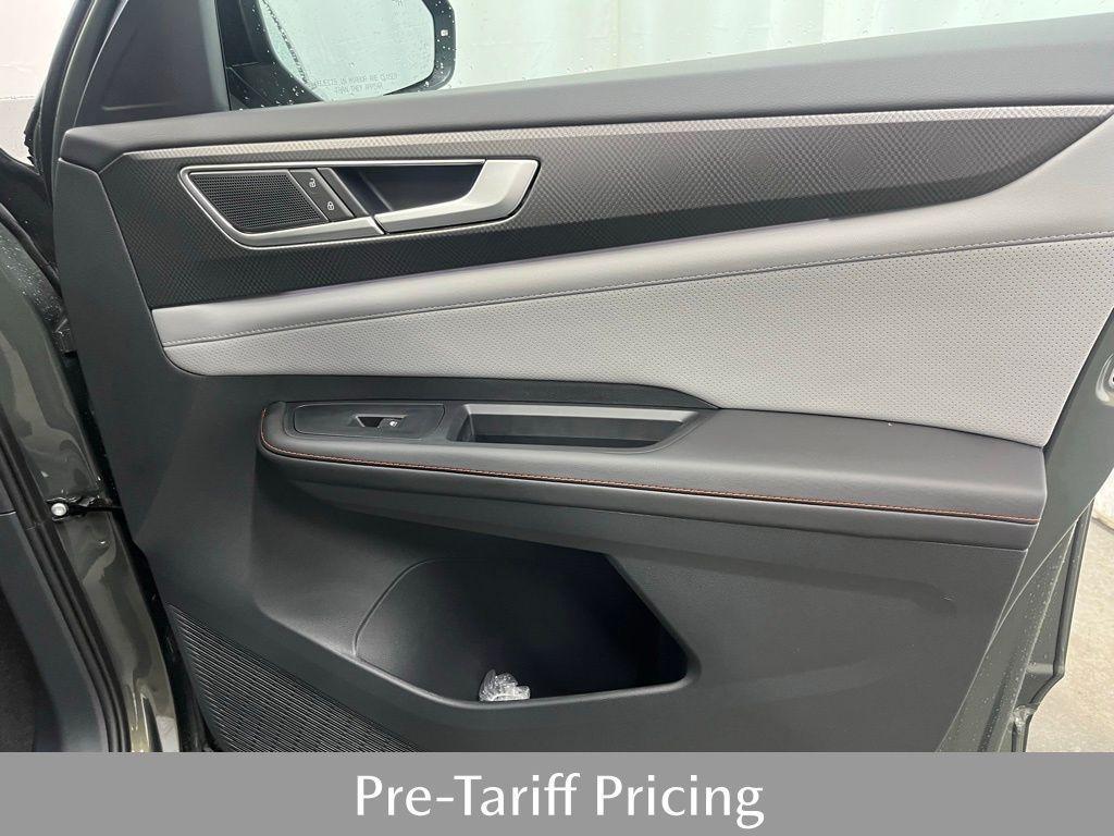 new 2025 Volkswagen Atlas car, priced at $45,109