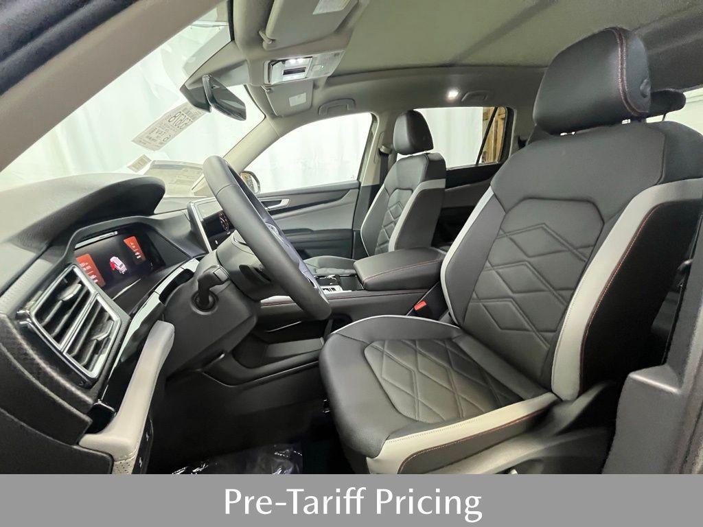 new 2025 Volkswagen Atlas car, priced at $45,109