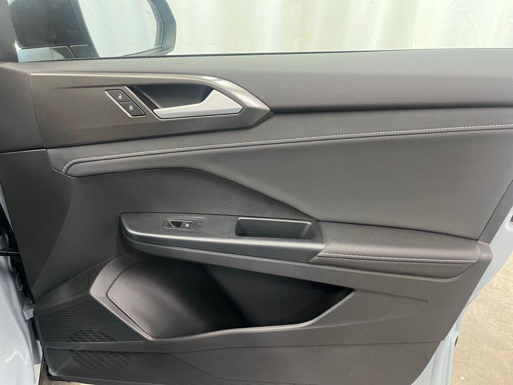new 2025 Volkswagen Taos car, priced at $33,258