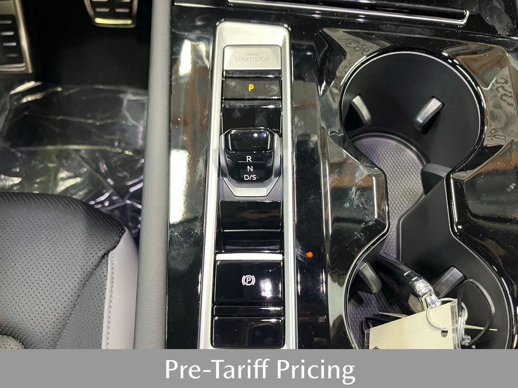 new 2025 Volkswagen Atlas car, priced at $45,046