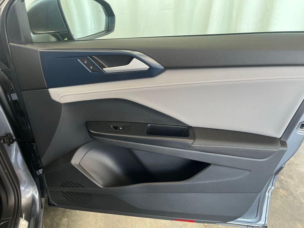 used 2024 Volkswagen Taos car, priced at $26,991