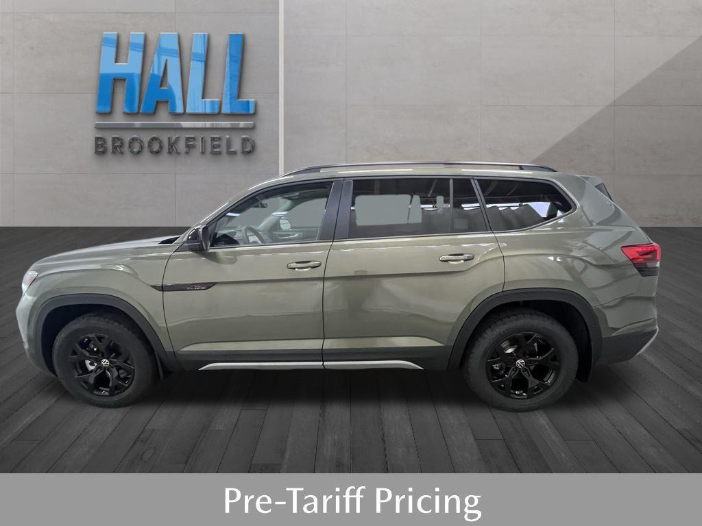 new 2025 Volkswagen Atlas car, priced at $45,648