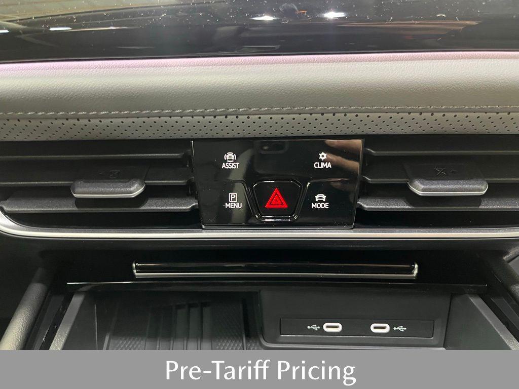 new 2025 Volkswagen Atlas car, priced at $45,648