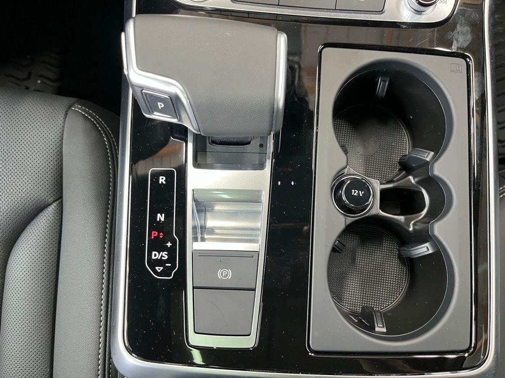 used 2025 Audi Q7 car, priced at $58,992