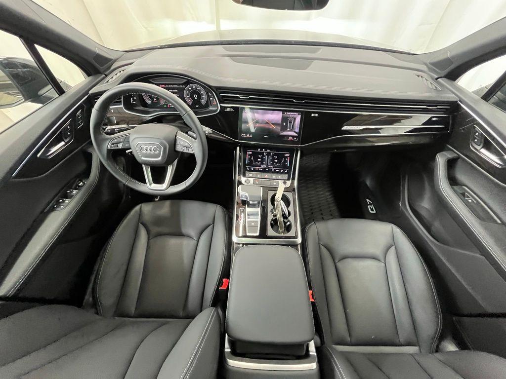 used 2025 Audi Q7 car, priced at $58,992