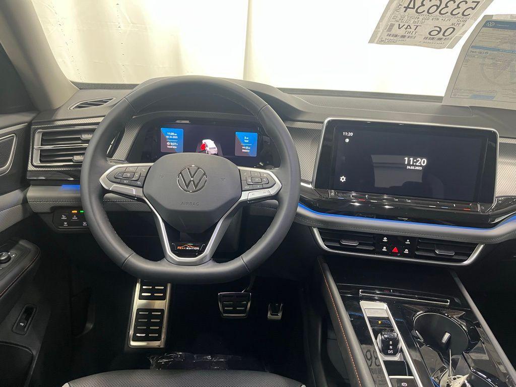 new 2025 Volkswagen Atlas car