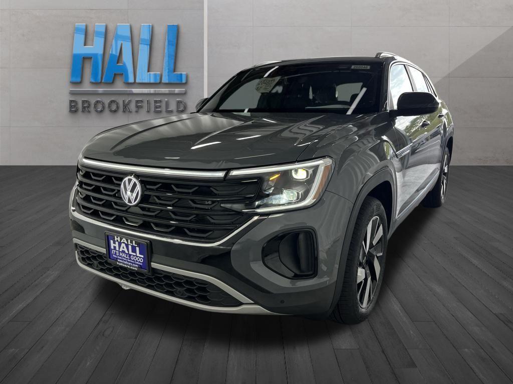 new 2026 Volkswagen Atlas Cross Sport car, priced at $48,853