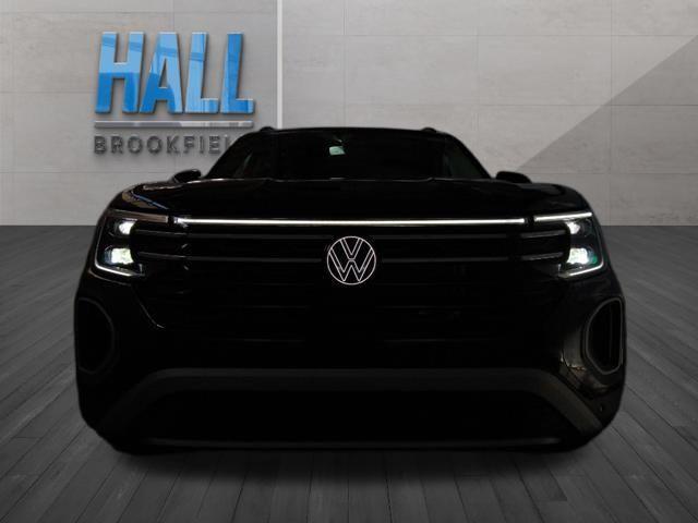 new 2025 Volkswagen Atlas car, priced at $43,148