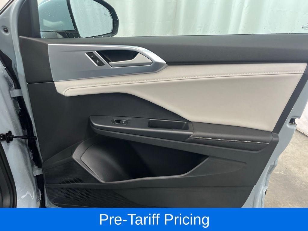 new 2025 Volkswagen Taos car, priced at $29,024