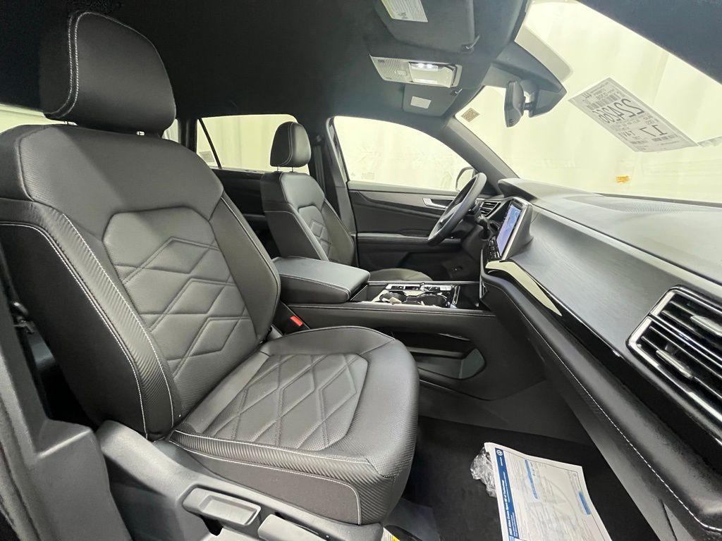 new 2025 Volkswagen Atlas Cross Sport car, priced at $41,437