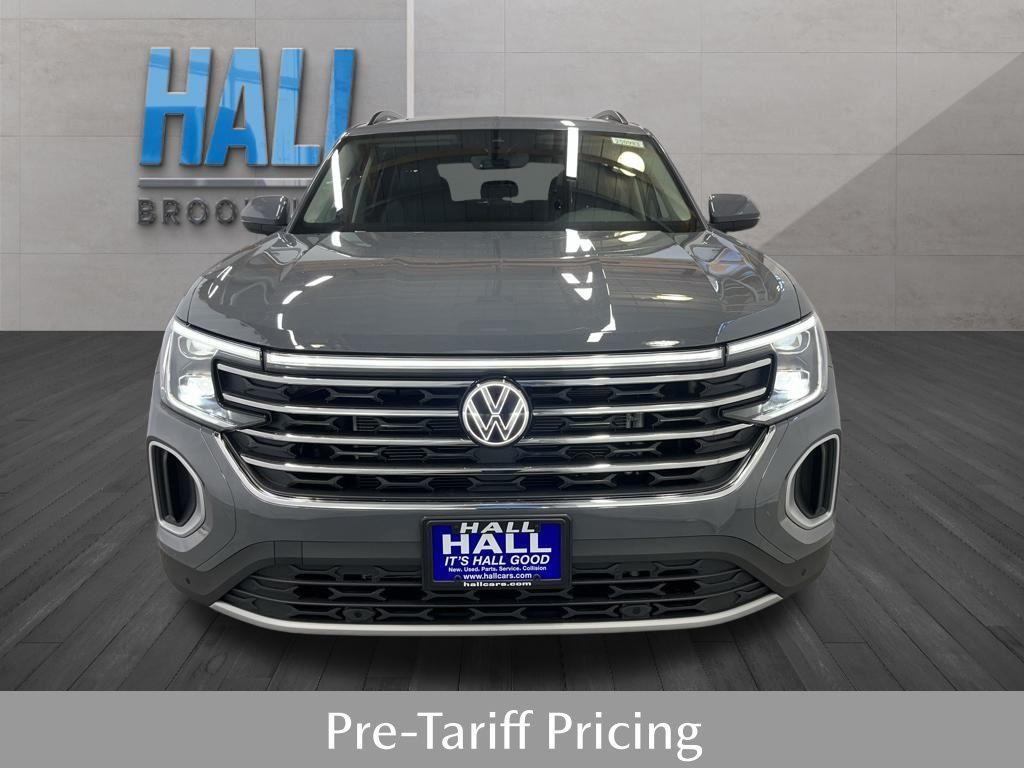 new 2025 Volkswagen Atlas car, priced at $43,168