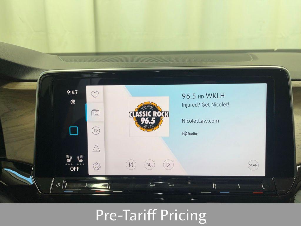 new 2025 Volkswagen Atlas car, priced at $43,168