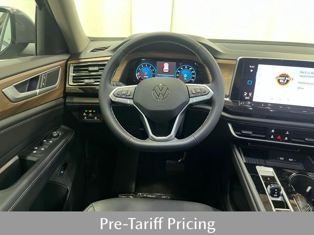 new 2025 Volkswagen Atlas car, priced at $43,168