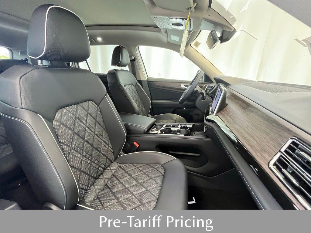 new 2025 Volkswagen Atlas car, priced at $51,782