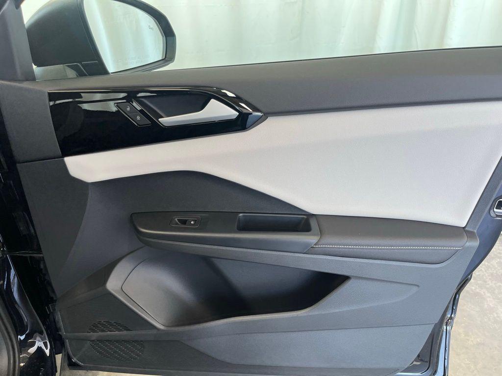new 2025 Volkswagen Taos car, priced at $27,495