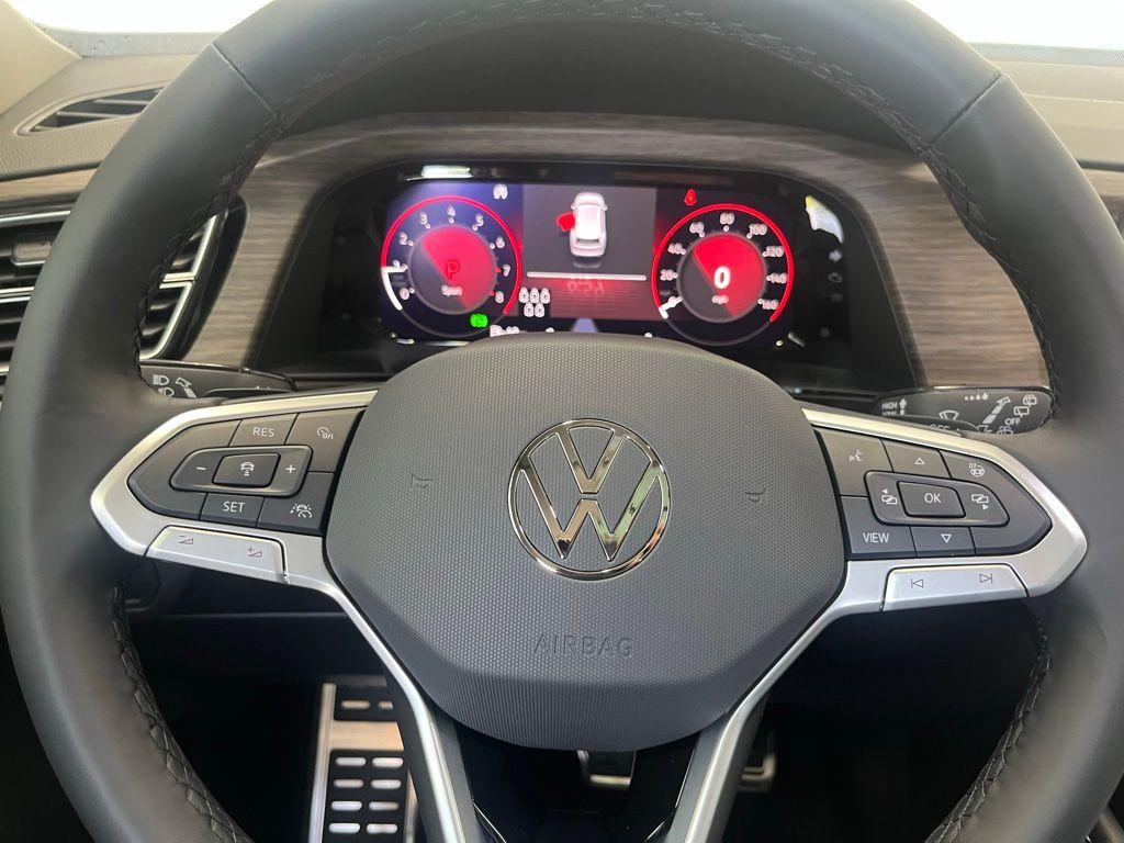 new 2025 Volkswagen Atlas car, priced at $50,116