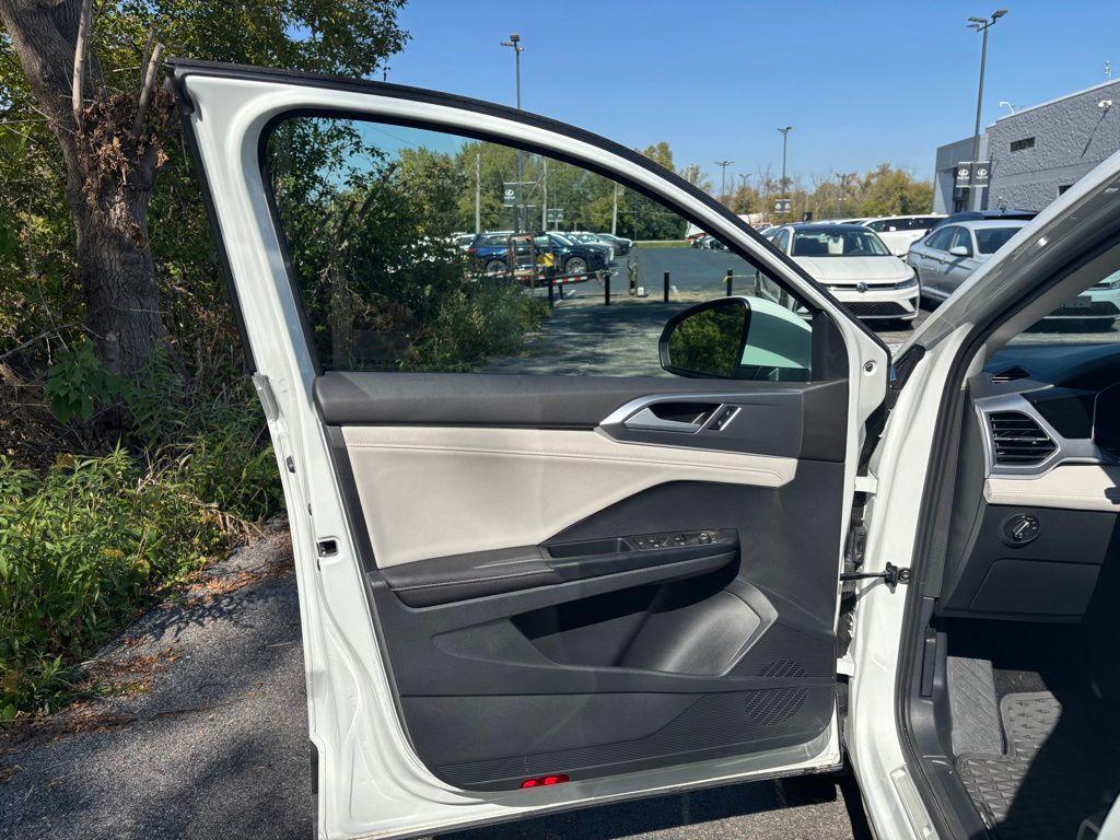 used 2025 Volkswagen Taos car, priced at $28,991