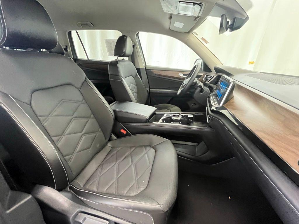 used 2024 Volkswagen Atlas car, priced at $37,991