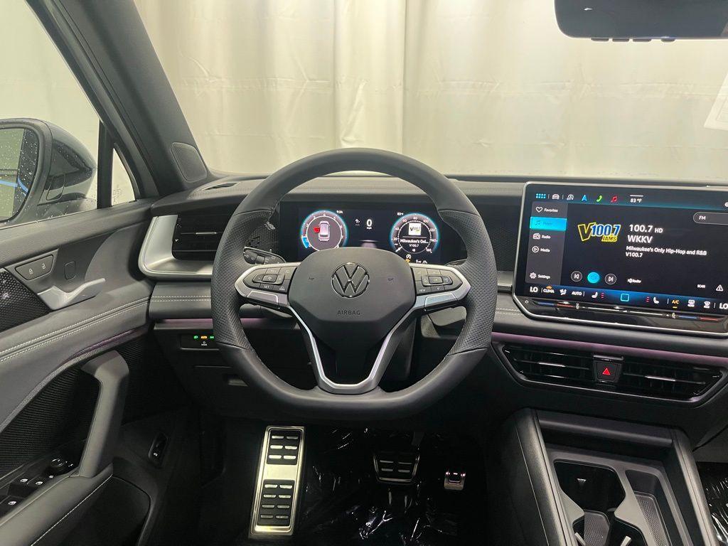 new 2025 Volkswagen Tiguan car, priced at $37,209