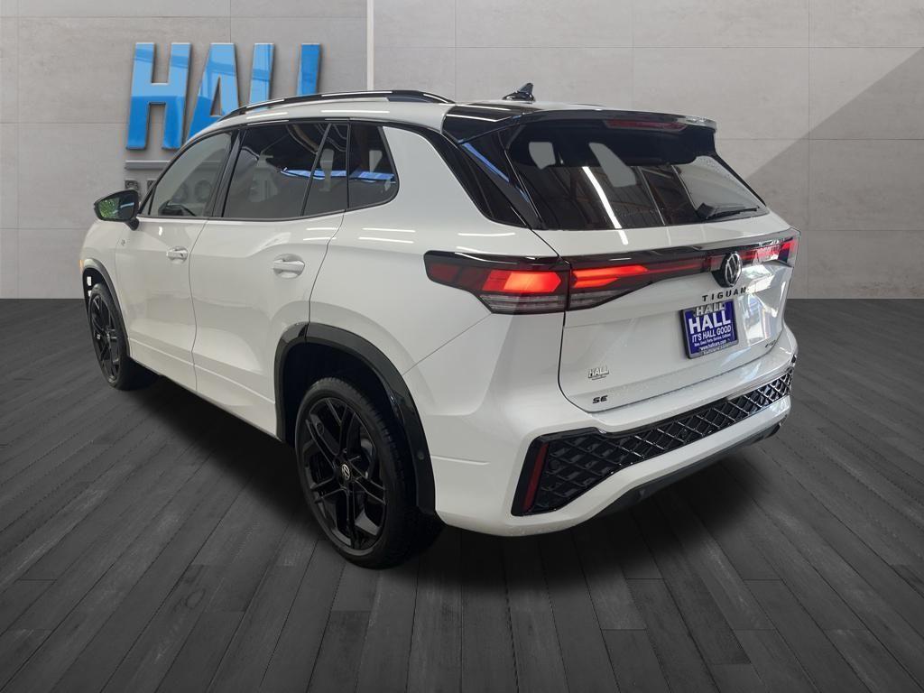 new 2025 Volkswagen Tiguan car, priced at $37,209