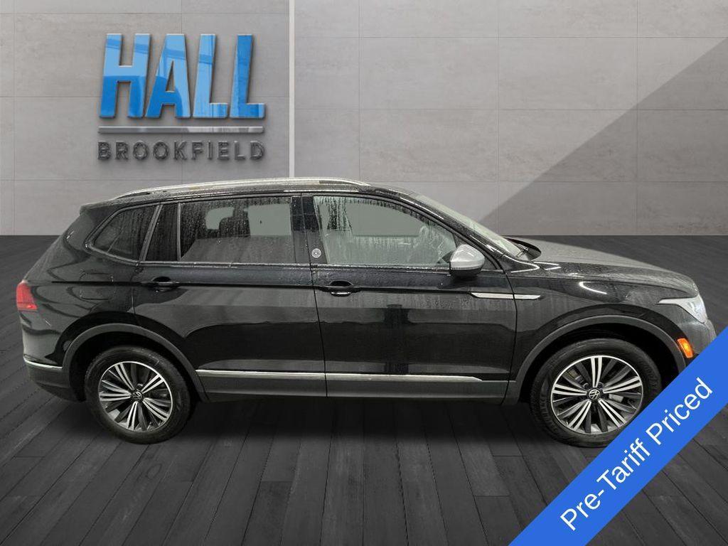 new 2024 Volkswagen Tiguan car, priced at $31,094