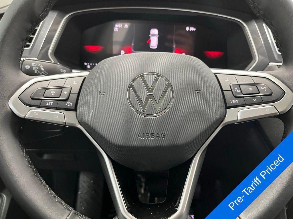 new 2024 Volkswagen Tiguan car, priced at $31,094