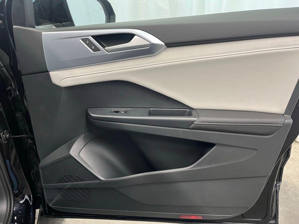 new 2025 Volkswagen Taos car, priced at $31,674