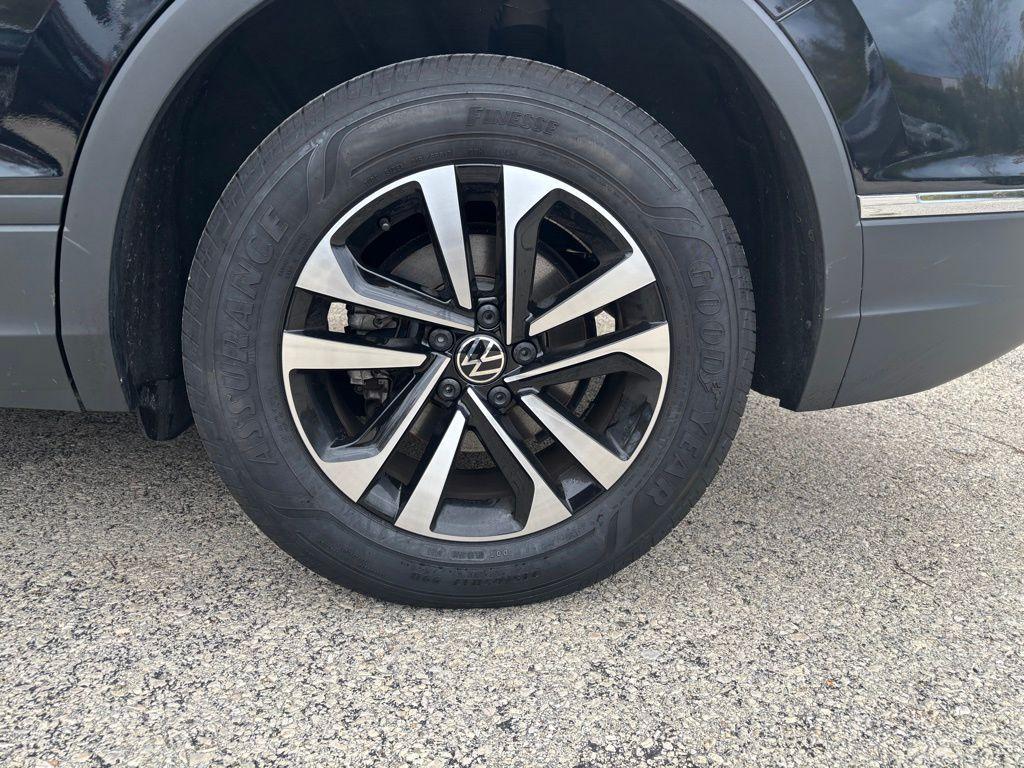 used 2024 Volkswagen Tiguan car, priced at $25,991