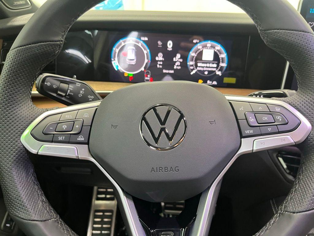 new 2026 Volkswagen Tiguan car, priced at $43,983