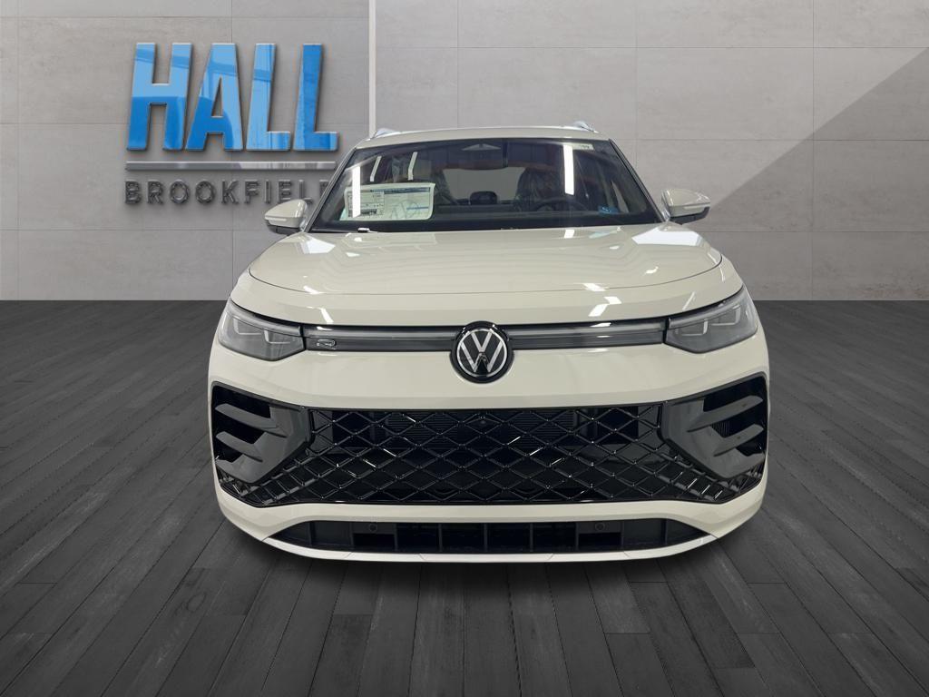 new 2026 Volkswagen Tiguan car, priced at $43,983