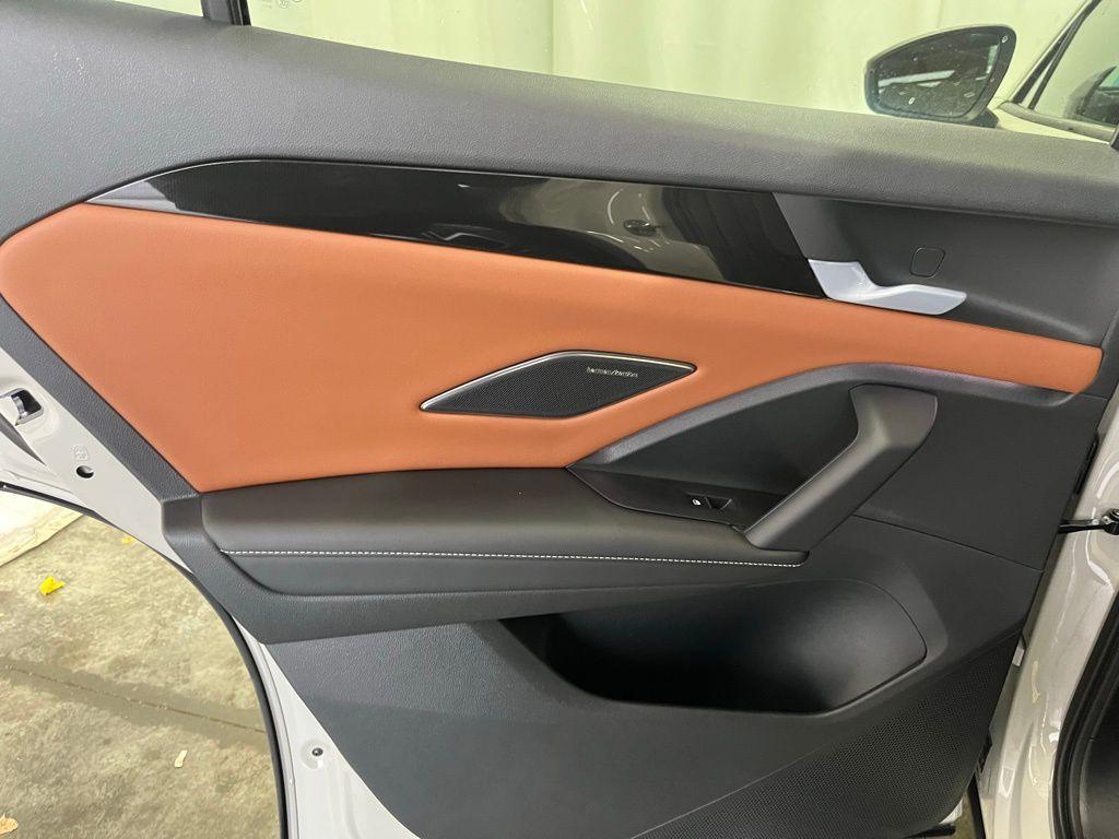 new 2026 Volkswagen Tiguan car, priced at $43,983