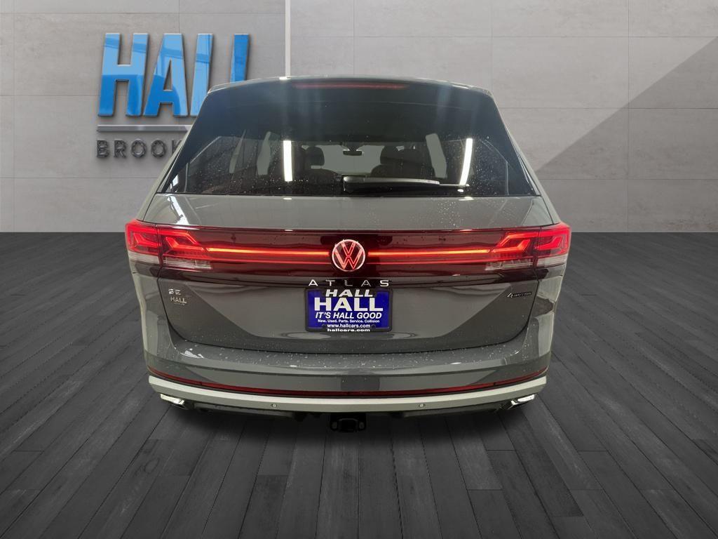 new 2025 Volkswagen Atlas car, priced at $44,644