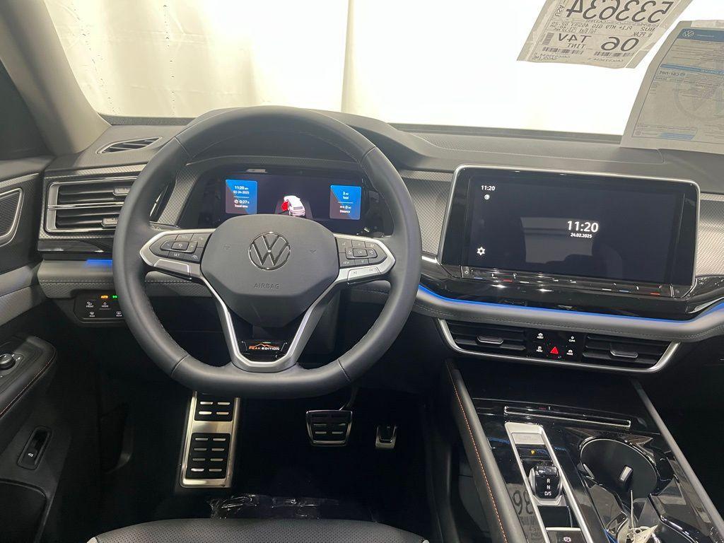 new 2025 Volkswagen Atlas car, priced at $44,644