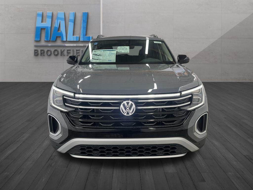 new 2025 Volkswagen Atlas car, priced at $44,644