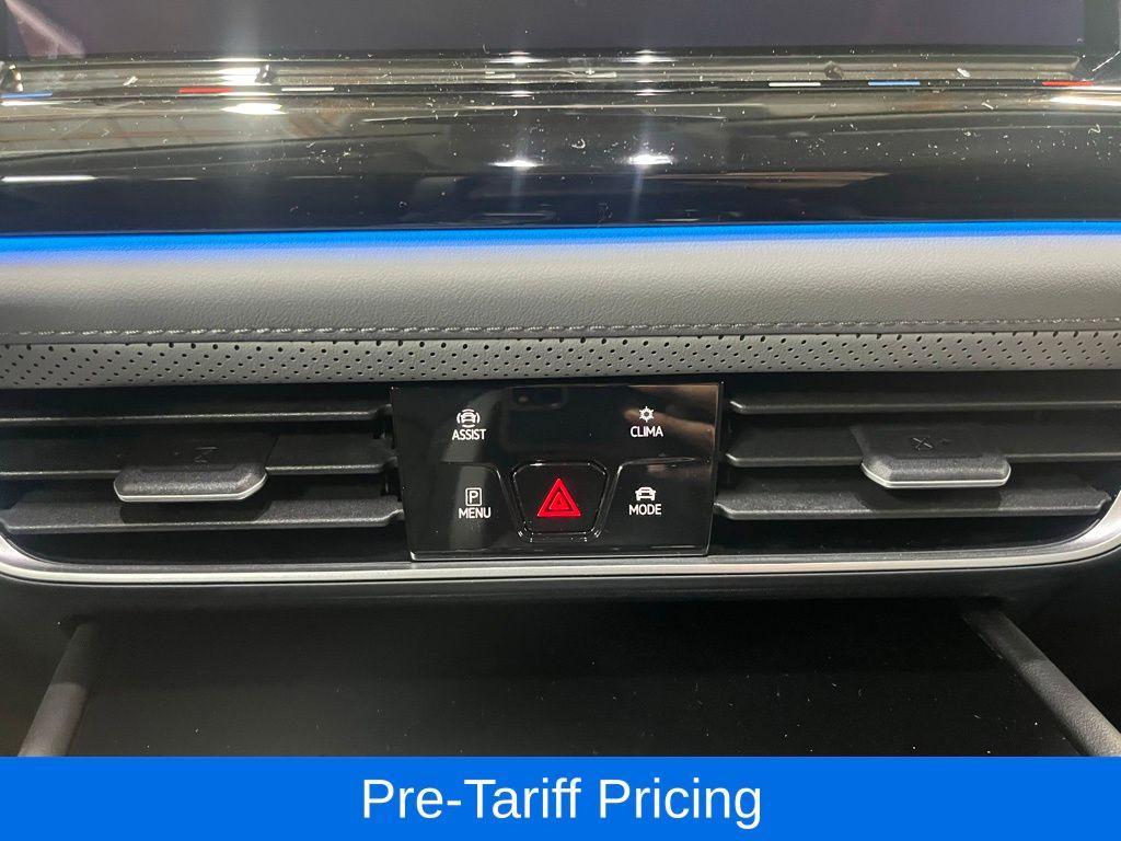 new 2025 Volkswagen Atlas car, priced at $45,644