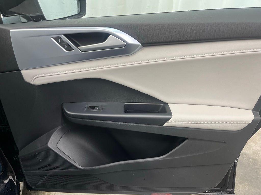new 2025 Volkswagen Taos car, priced at $29,674