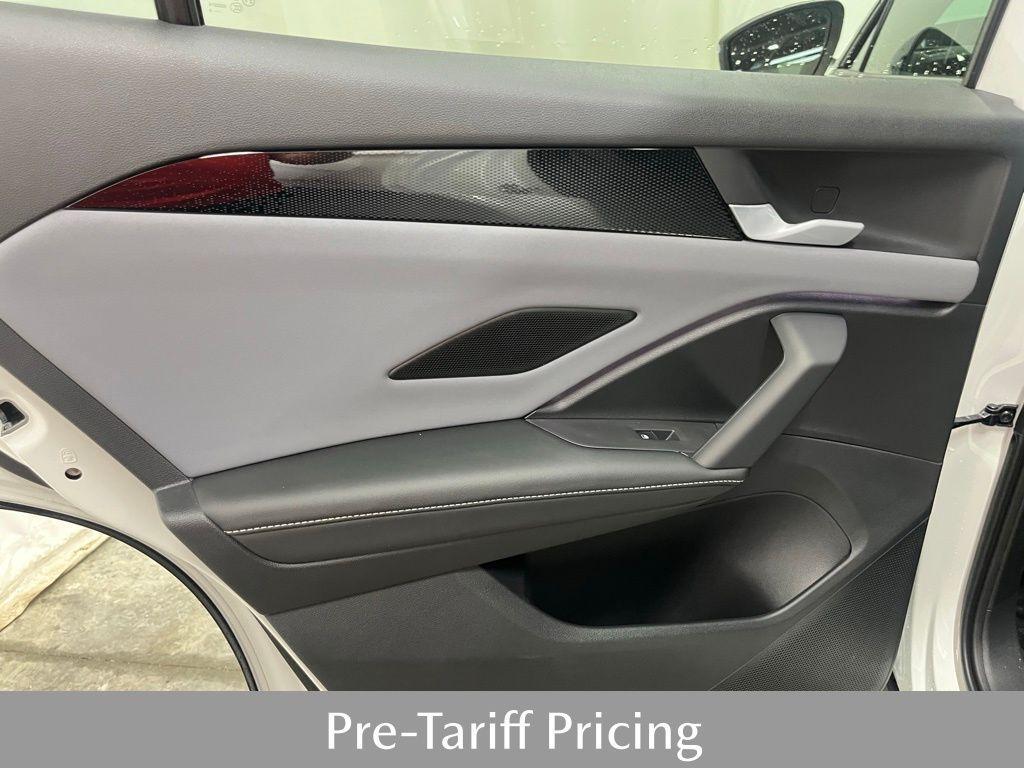 new 2025 Volkswagen Tiguan car, priced at $39,931